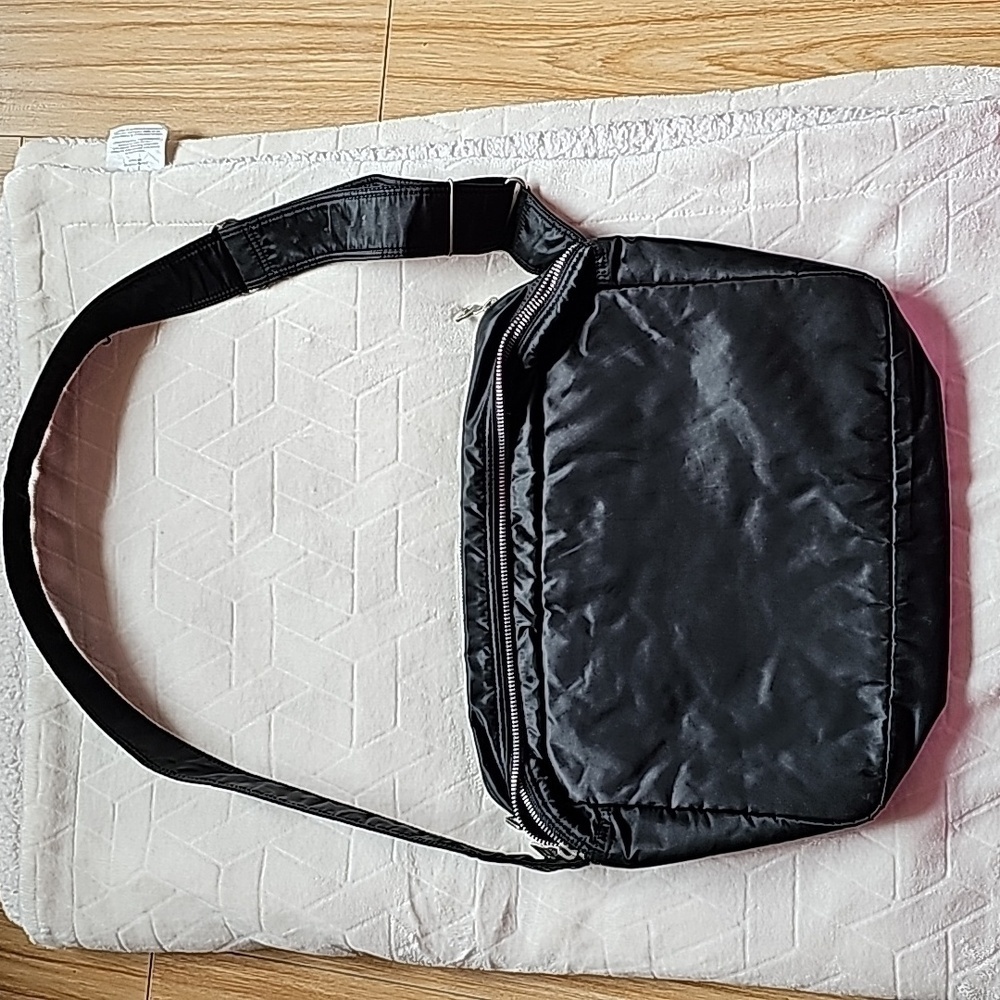 PORTER YOSHIDA AND COMPANY LAPTOP MESSENGER BAG - Picture 6 of 15